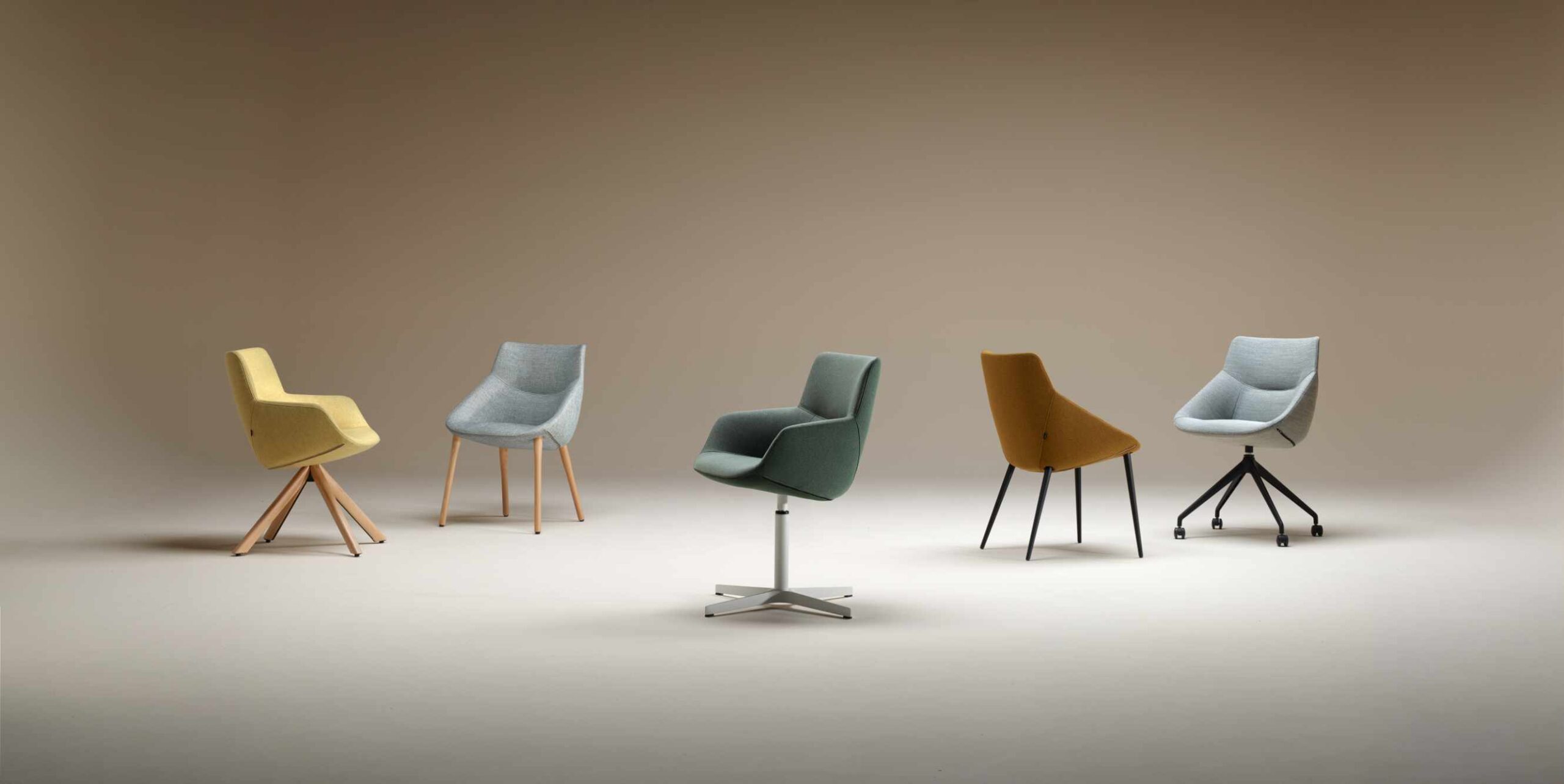 bow chair family for espattio