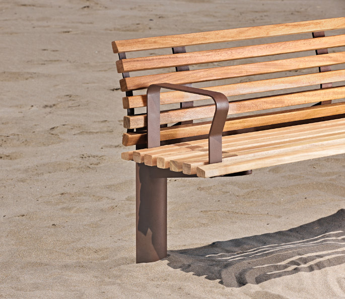 Fungi urban bench with sculptural, rounded form integrated in public space
