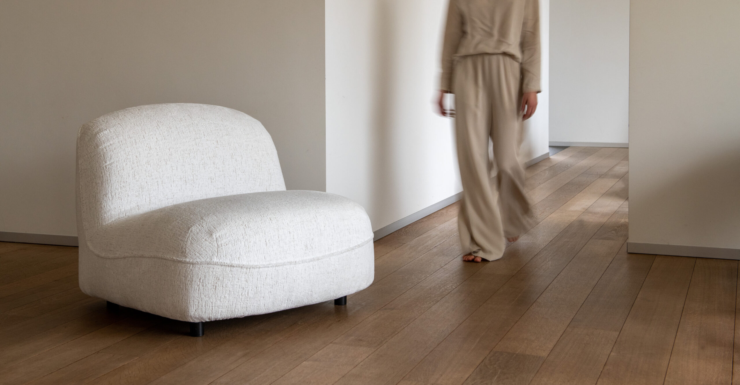 Lala curved modular sofa in contemporary interior