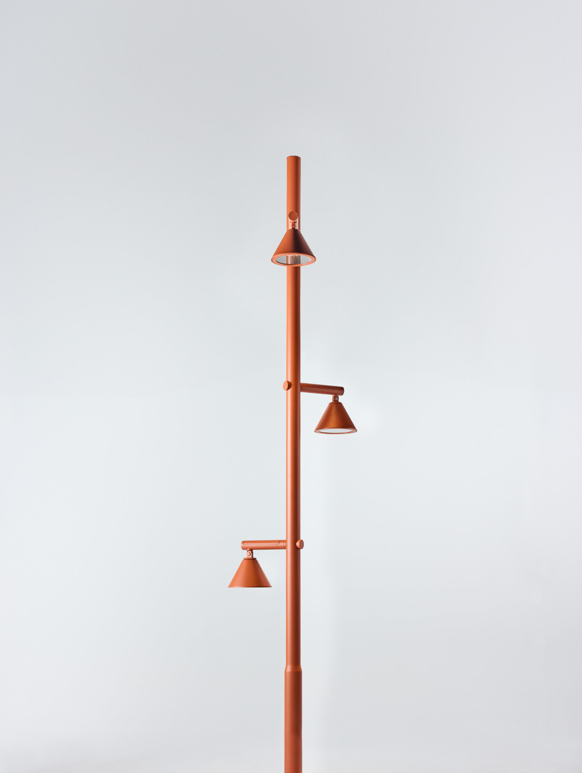 Moment streetlight awarded with the Design MasterPrize for innovative urban lighting design