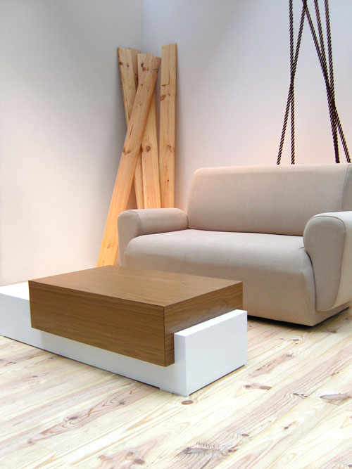 Detail of objects exhibited at “Nude 2007” highlighting refined form, structure and spatial relationship