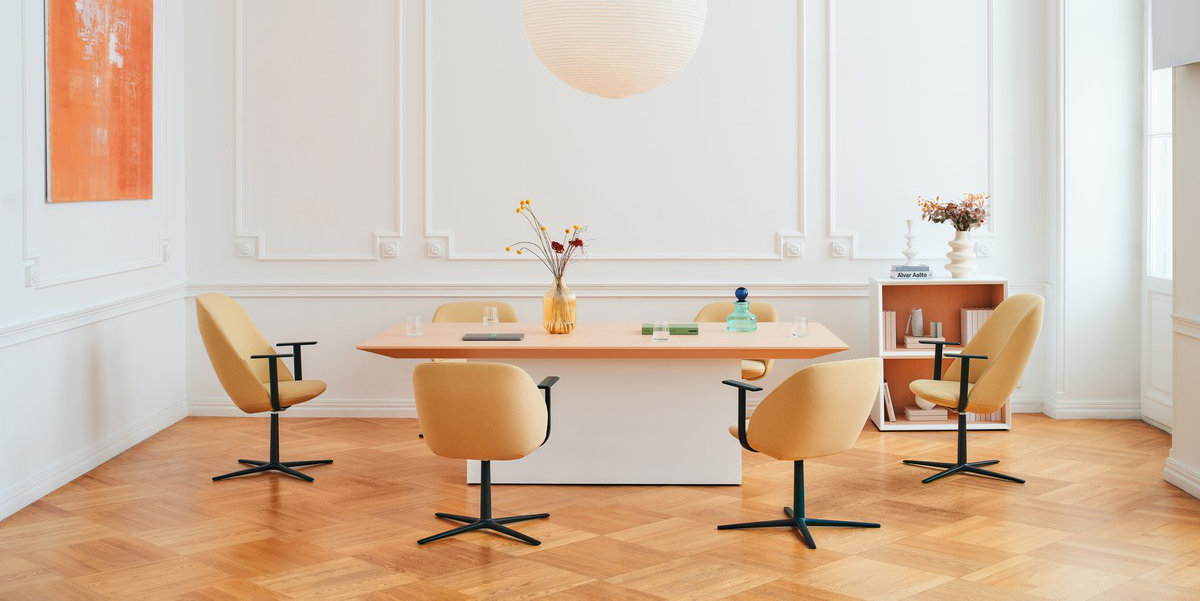 Paralel is a seating collection conceived from a disciplined exploration of proportion, balance and the subtle interplay between line and surface. Its refined silhouette captures a sense of visual equilibrium that feels both calm and confident in presence. Rather than imposing itself, each chair in the Paralel family engages with space through a quiet composure rooted in thoughtful geometry and human-centered logic. The result is a seating system that feels coherent as a group yet distinct in every configuration — chairs that define moments of pause with clarity and purpose.