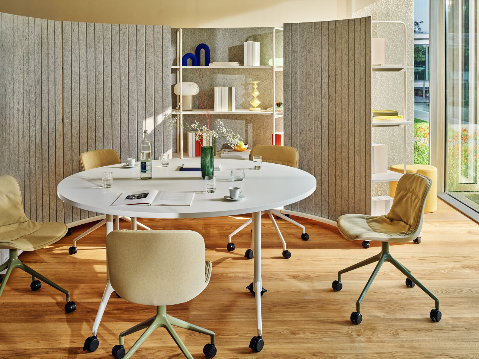Tanca mobile shelving system in interior with clear geometry