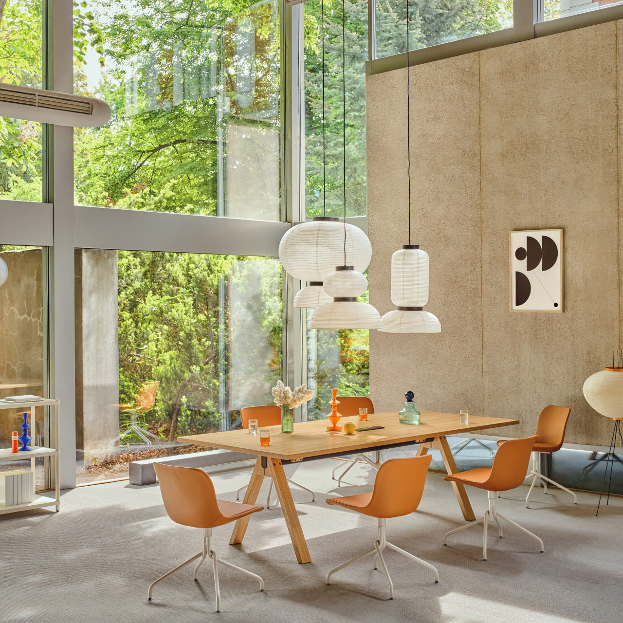 Viga Table System with multiple workstations in a collaborative office environment